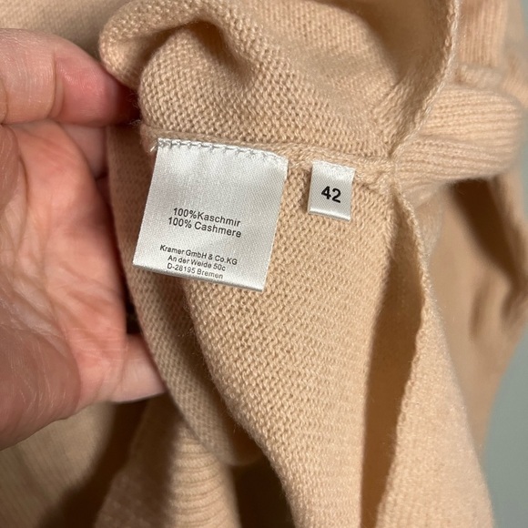 Herzen's Angelegenheit peach cashmere vneck sweater - Picture 4 of 7
